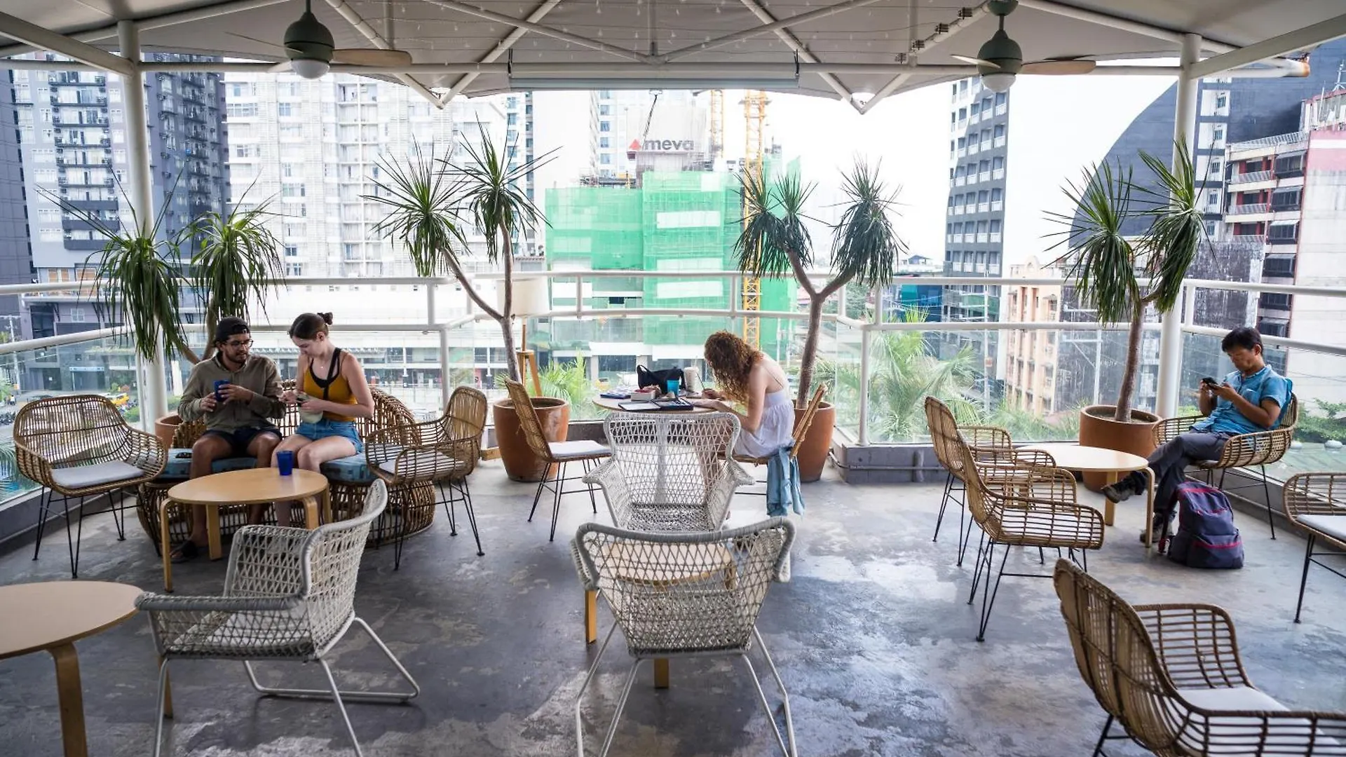 Abraham Manila - Located In Central Makati (Adults Only) Makati City Hostel